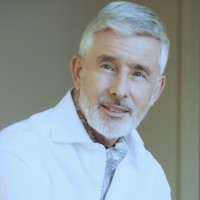 Simon Mason