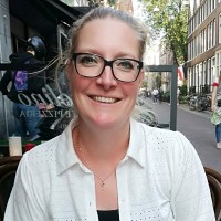 Esther Robben