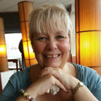 Lesley Ferris