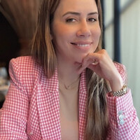 Andrea Correa