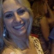Eliana Caveltrac
