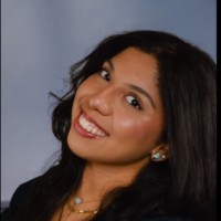 Helen Paredes