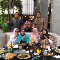 Etty Etty Listiowati