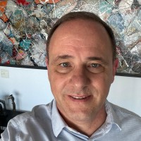Mauricio Manhone