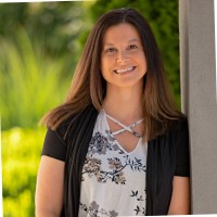 Beth Hutton
