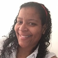 Lesley R Taylor Moore