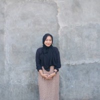 Riris Ayu Andarini