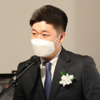 조영현