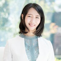 田川ひとみ
