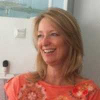 Suzanne Kearns