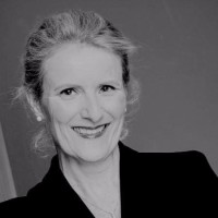 Dr Christine Scholes