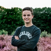 Thom Van Der Riet