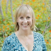 Julie Lyons