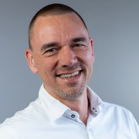 Sven W.