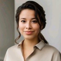 Eva Uzuriaga Ferreyra