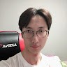 최영욱