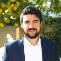 Yossi Abikzer