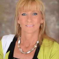 Debra Flewwellin