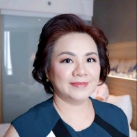 Riana Santoso