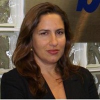 Andréa Quadros