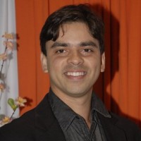 Adriano Gomes