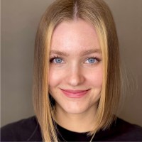 Lara C.