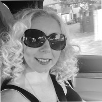 Kelly Davies