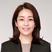 Kelly Hyunsoo Jin