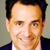 Javier Estrella