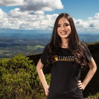 Lavínia Viana