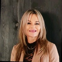 Annelie Hill