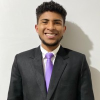 Christopher León