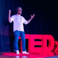 Tomás Lozada