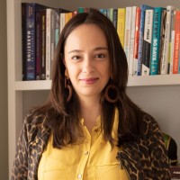 Fernanda Henriques (her, she)