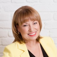 Leonie Higgins Areinz