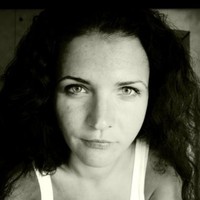 Eszter Herczenik