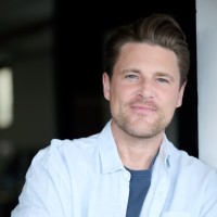 Tim Knowles