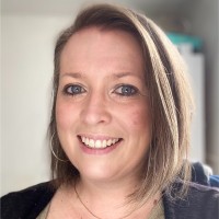 Julie Robert