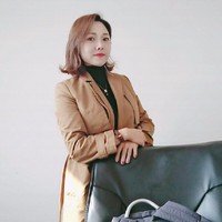 张国艳  执来体育照明