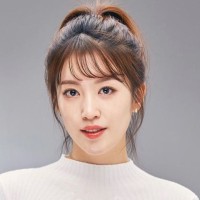 Fangfang Lee