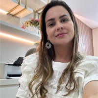 Vívian Ribeiro Ude