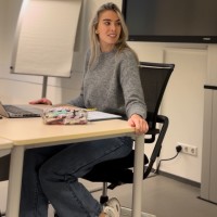 Tess Jansen