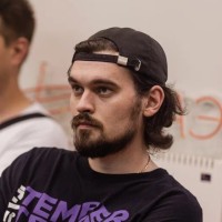 Александр Белозерцев