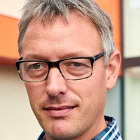 Dirk Bos