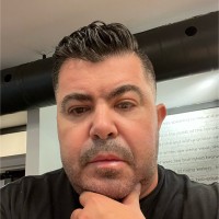 Gus Karelas, Me