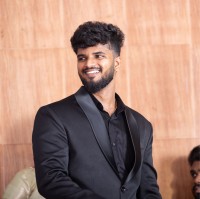 Vijaya Kumar B