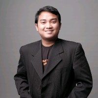 M. Ikrom Azzam