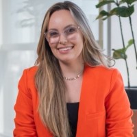 giovana álvares moreira