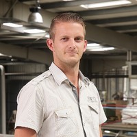 Nicky Vd Broek