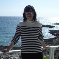 Miriam Kahn